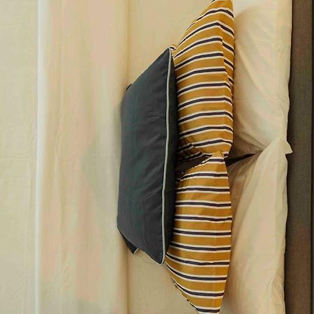Bright 2Br Apartment - Top Location - City Balcony Bukarest Kültér fotó