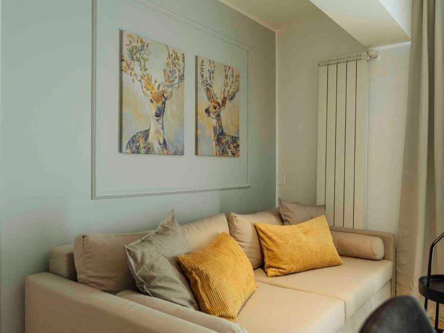 Bright 2Br Apartment - Top Location - City Balcony Bukarest Kültér fotó