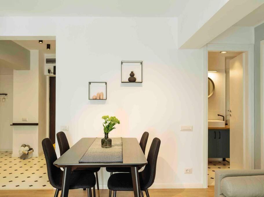 Bright 2Br Apartment - Top Location - City Balcony Bukarest Kültér fotó