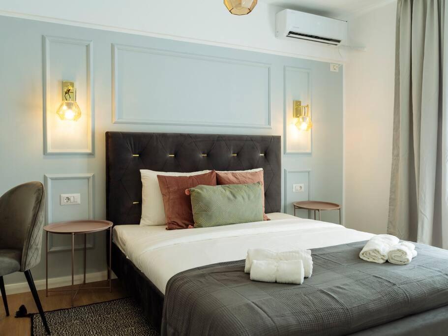 Bright 2Br Apartment - Top Location - City Balcony Bukarest Kültér fotó